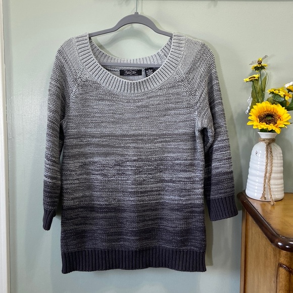Crystal Kobe Sweaters - 🆕 Crystal Kobe Women’s Gray Sweater Size Medium #233